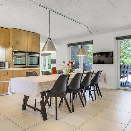 Σπίτι διακοπών 6 Bedroom Awesome In