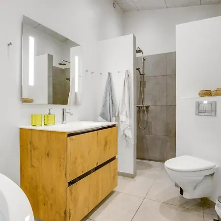 Σπίτι διακοπών 6 Bedroom Awesome In *