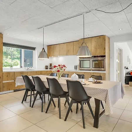 Σπίτι διακοπών 6 Bedroom Awesome In